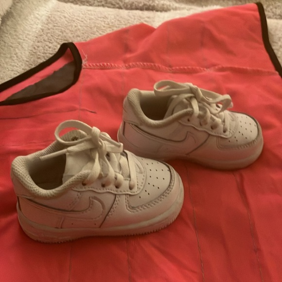 Nike air size 4c toddler white - Picture 2 of 5